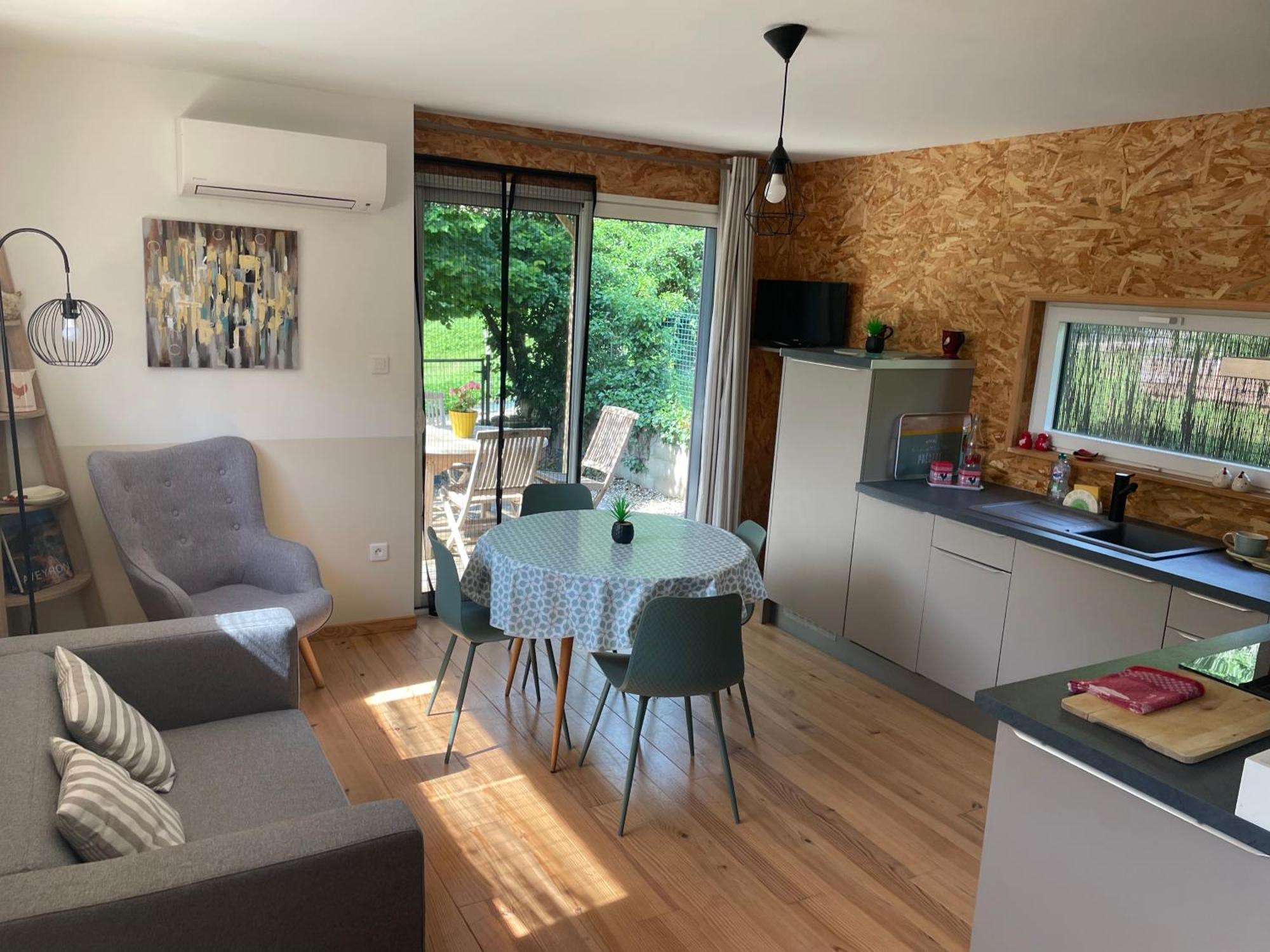Gite Chalet Bois Bessuejouls Εξωτερικό φωτογραφία